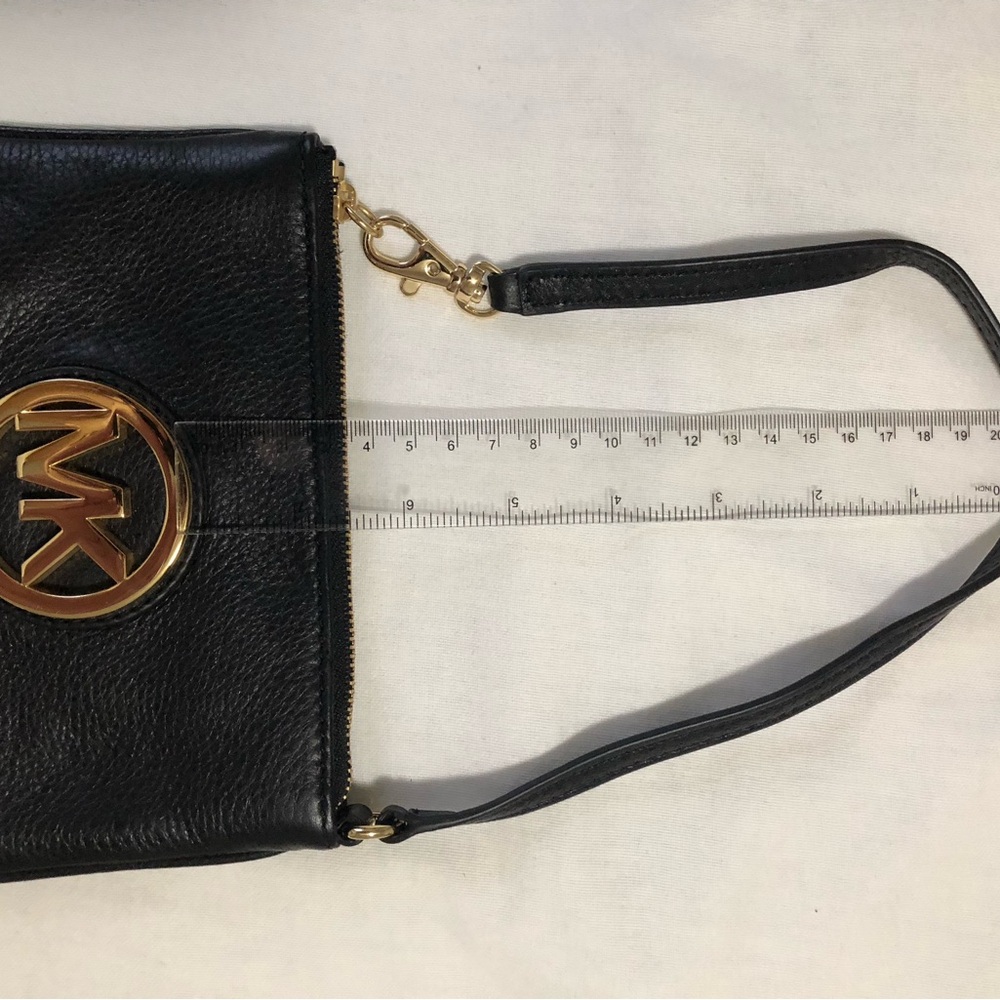 Michael kors. Wristlet. NWOT.